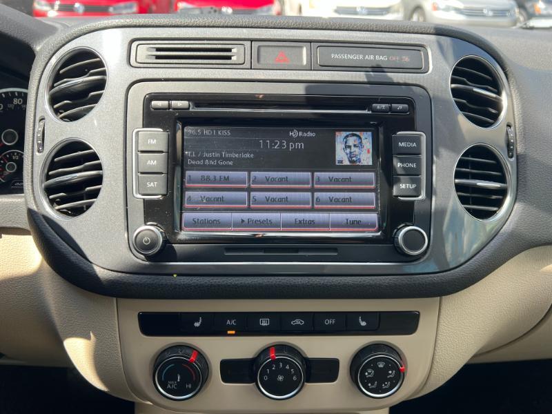 Volkswagen Tiguan S 2014