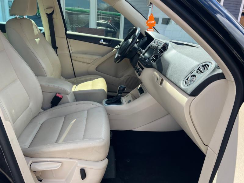 Volkswagen Tiguan S 2014