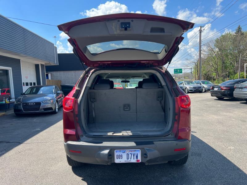 Chevrolet Traverse LT AWD 2011