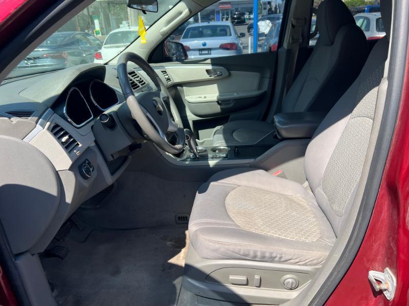 Chevrolet Traverse LT AWD 2011