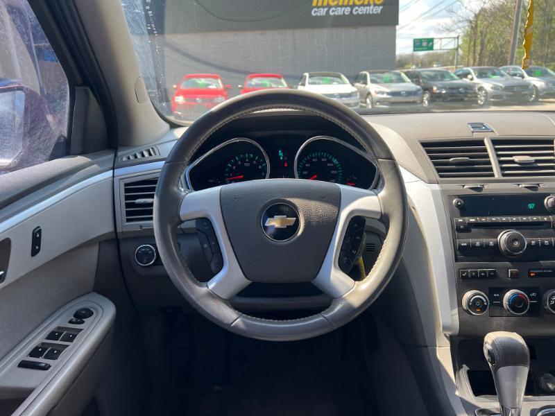 Chevrolet Traverse LT AWD 2011