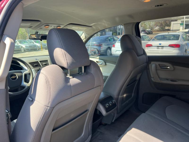 Chevrolet Traverse LT AWD 2011