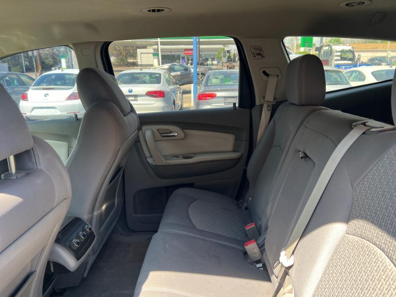 Chevrolet Traverse LT AWD 2011