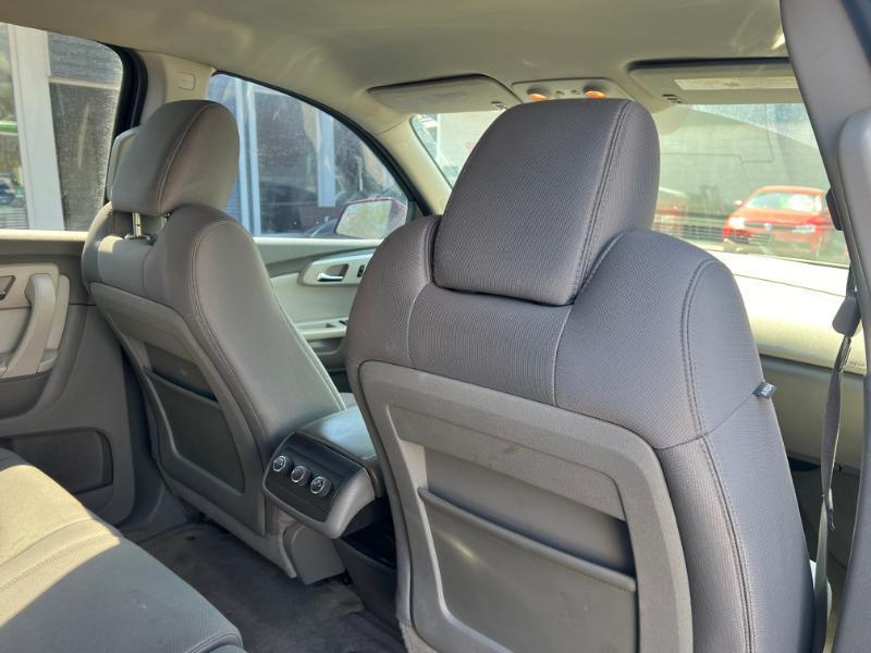 Chevrolet Traverse LT AWD 2011