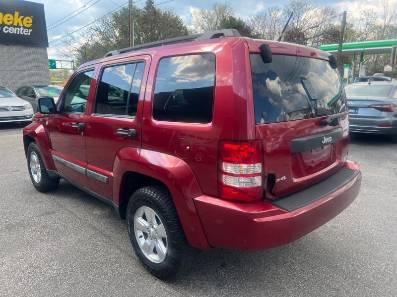 Jeep Liberty Sport 4WD 2012