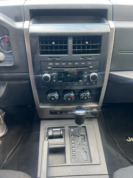 Jeep Liberty Sport 4WD 2012