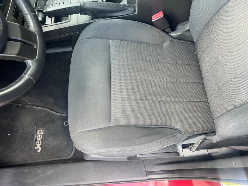 Jeep Liberty Sport 4WD 2012