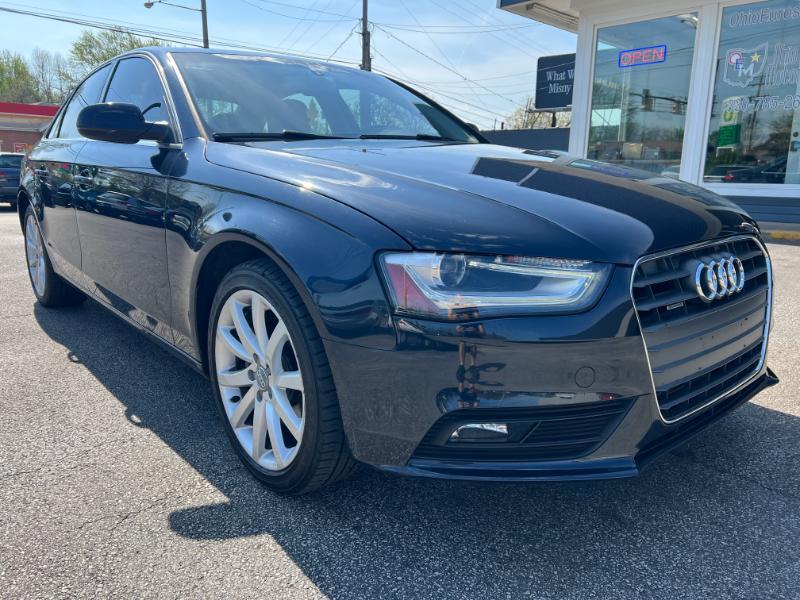 Audi A4 2.0T Premium Sedan quattro Manual 2013