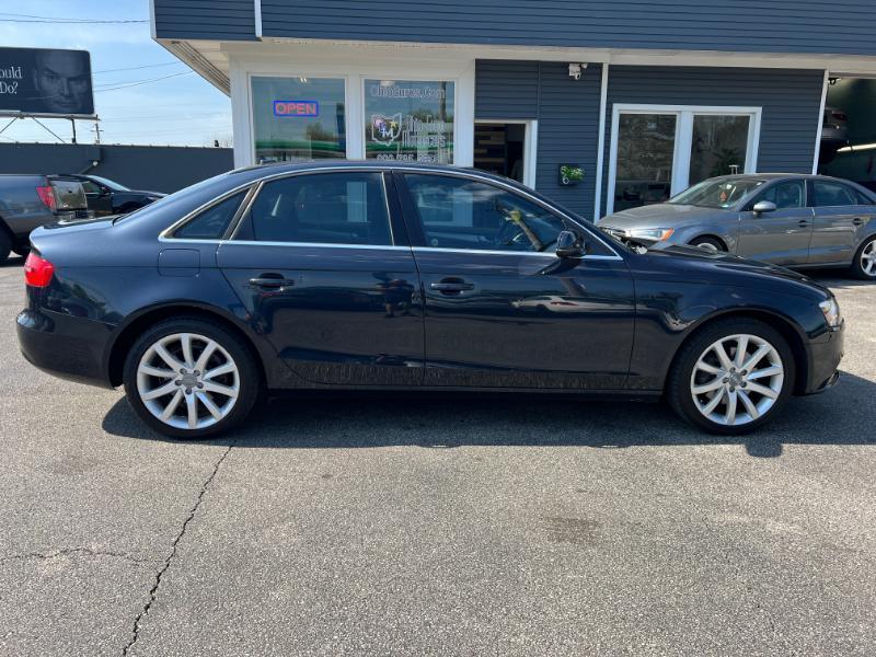 Audi A4 2.0T Premium Sedan quattro Manual 2013