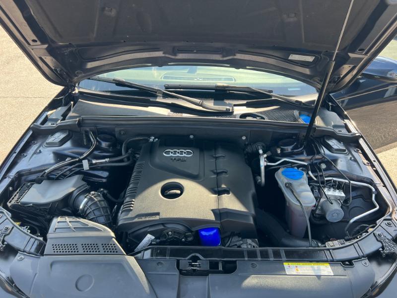 Audi A4 2.0T Premium Sedan quattro Manual 2013