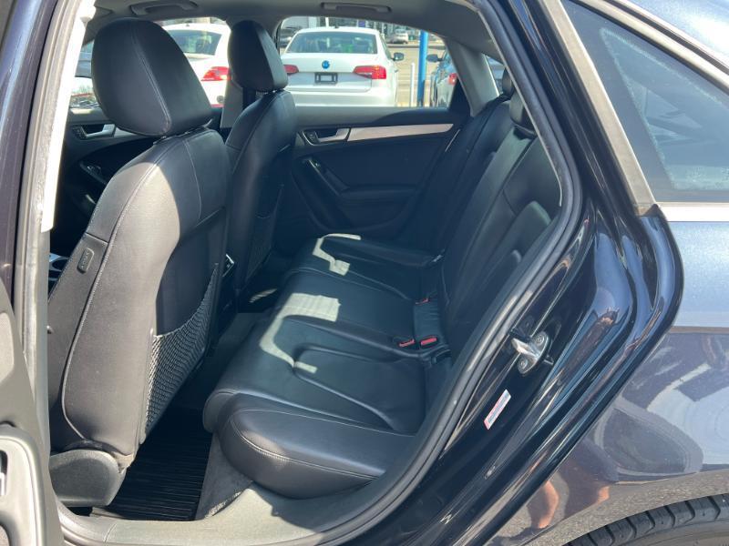 Audi A4 2.0T Premium Sedan quattro Manual 2013