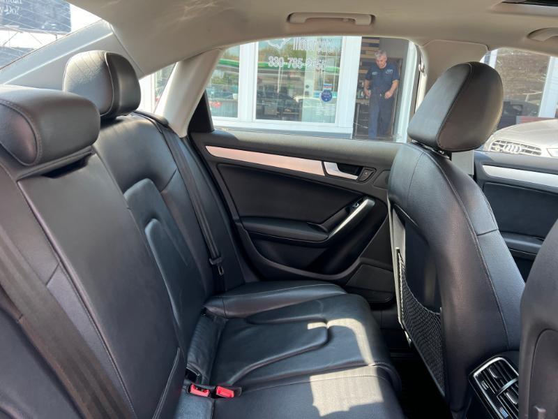 Audi A4 2.0T Premium Sedan quattro Manual 2013