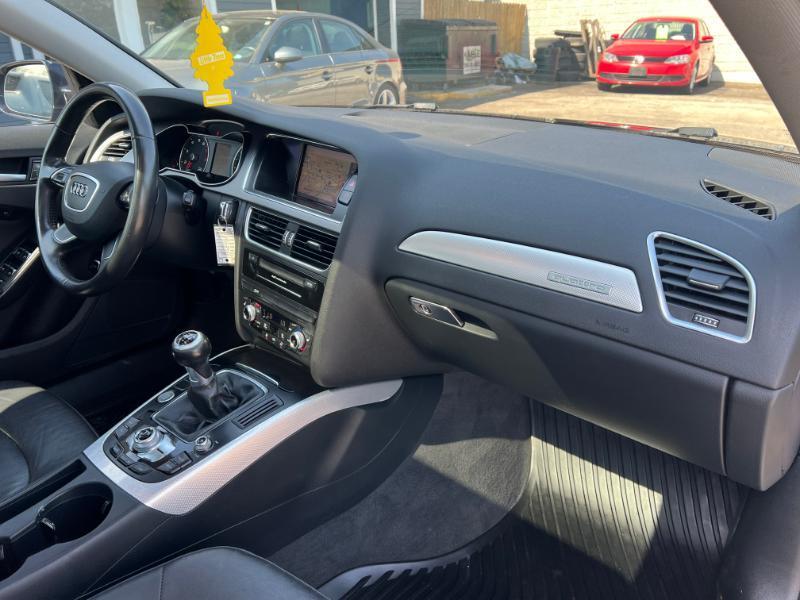 Audi A4 2.0T Premium Sedan quattro Manual 2013