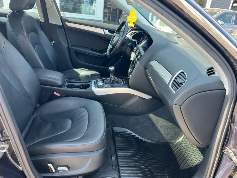 Audi A4 2.0T Premium Sedan quattro Manual 2013