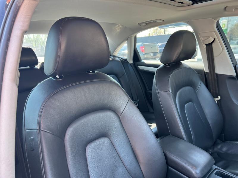 Audi A4 2.0T Premium Sedan quattro Manual 2013