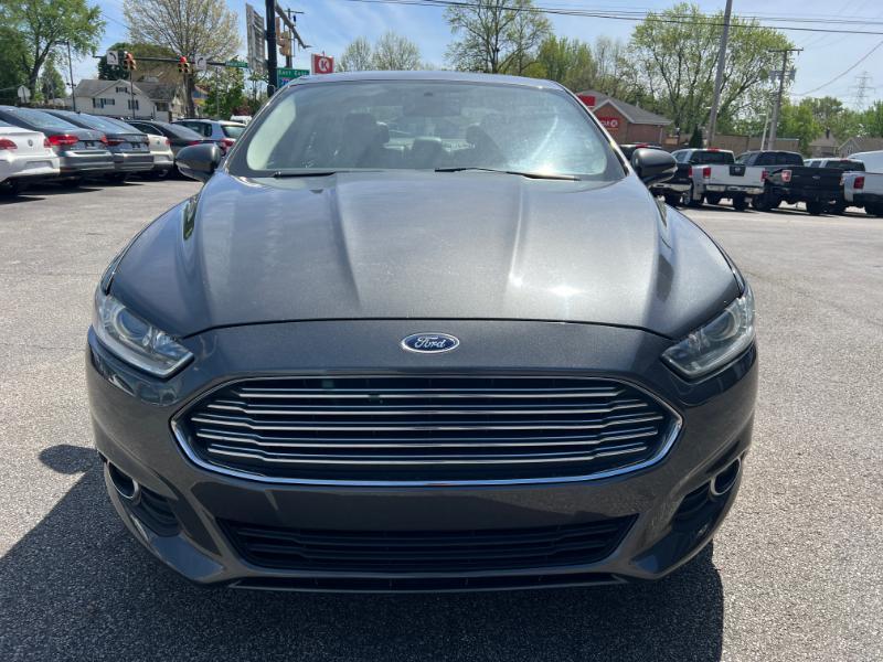 Ford Fusion SE 2016