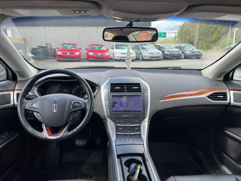 Lincoln MKZ FWD 2013