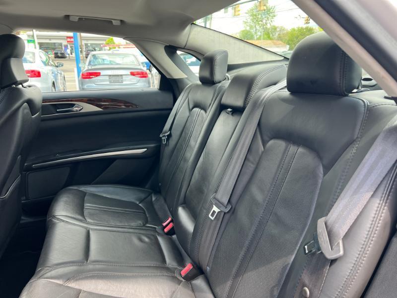 Lincoln MKZ FWD 2013