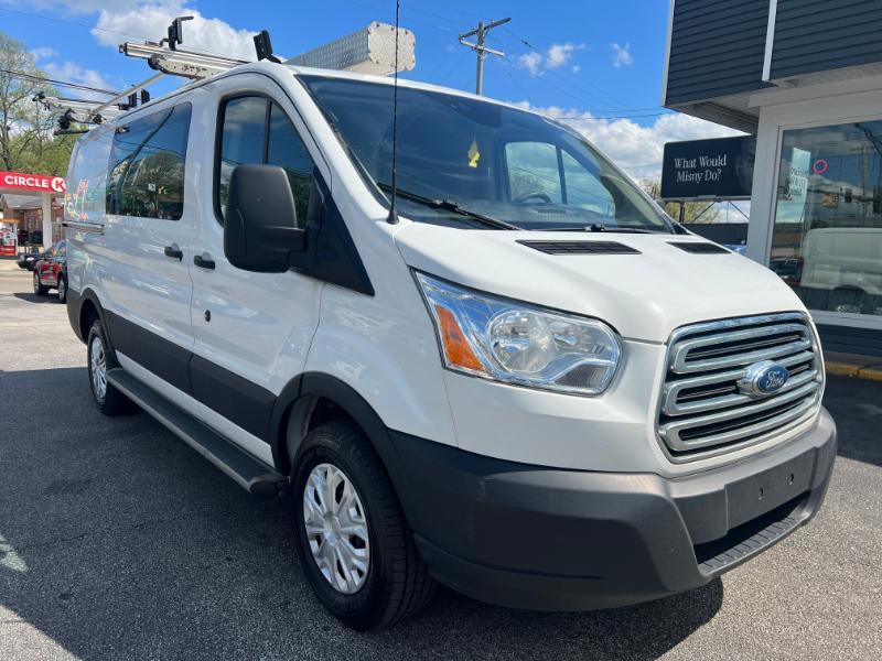 Ford Transit 250 Van Low Roof w/Sliding Pass. 130-in. WB 2019