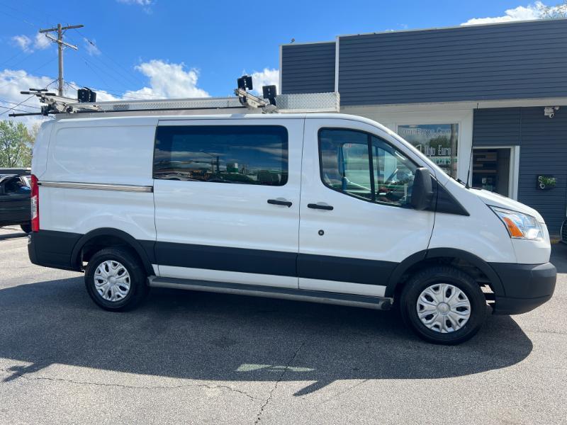Ford Transit 250 Van Low Roof w/Sliding Pass. 130-in. WB 2019