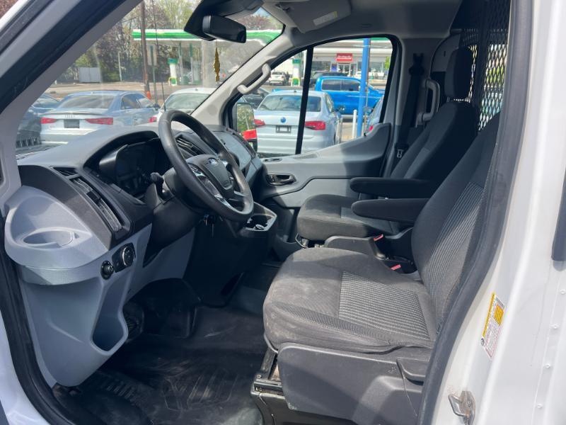 Ford Transit 250 Van Low Roof w/Sliding Pass. 130-in. WB 2019