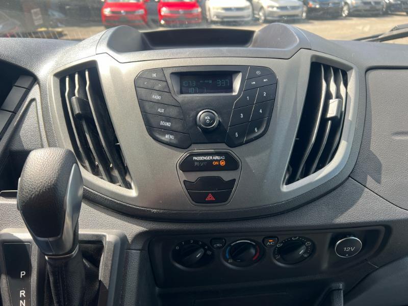 Ford Transit 250 Van Low Roof w/Sliding Pass. 130-in. WB 2019