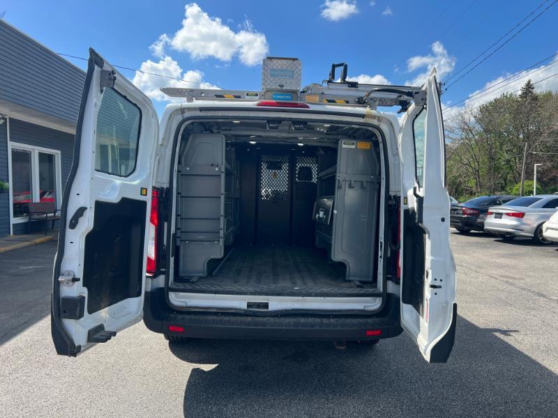 Ford Transit 250 Van Low Roof w/Sliding Pass. 130-in. WB 2019