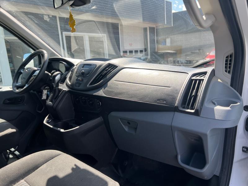 Ford Transit 250 Van Low Roof w/Sliding Pass. 130-in. WB 2019