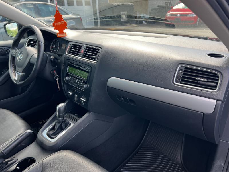 Volkswagen Jetta SE 2014