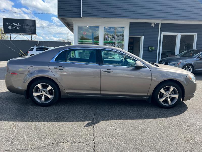 Chevrolet Malibu 1LT 2011