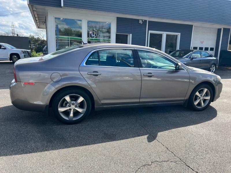 Chevrolet Malibu 1LT 2011