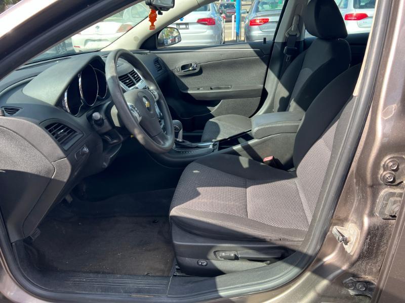 Chevrolet Malibu 1LT 2011