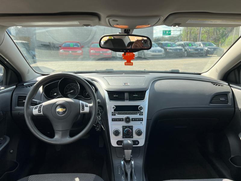 Chevrolet Malibu 1LT 2011