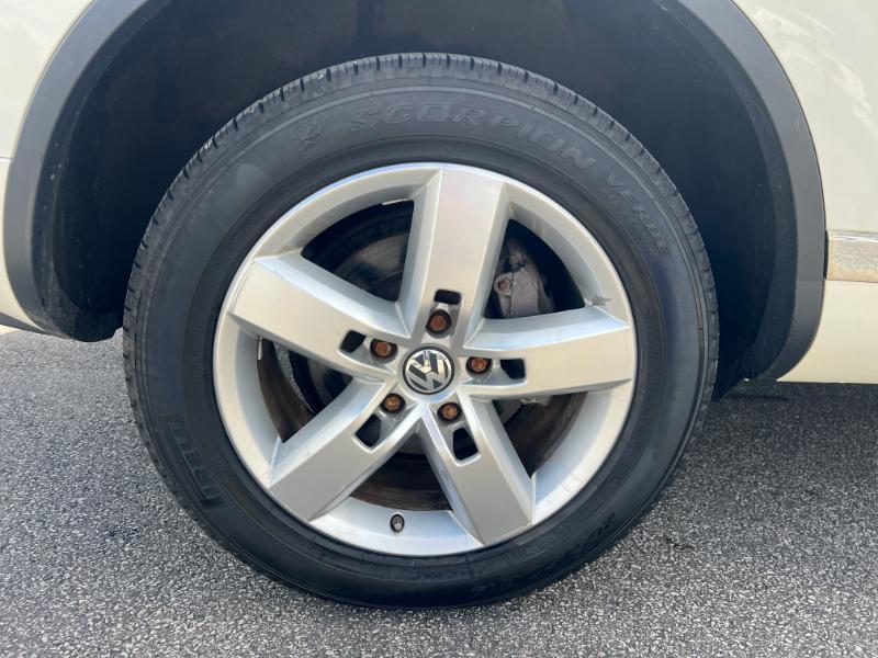 Volkswagen Touareg VR6 FSI 2011