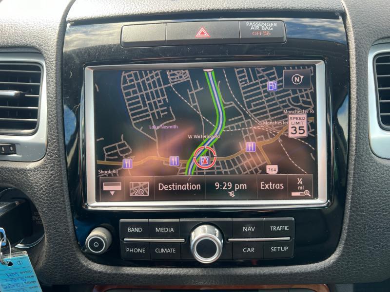 Volkswagen Touareg VR6 FSI 2011