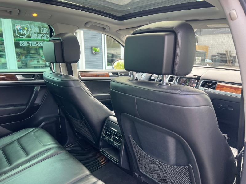 Volkswagen Touareg VR6 FSI 2011