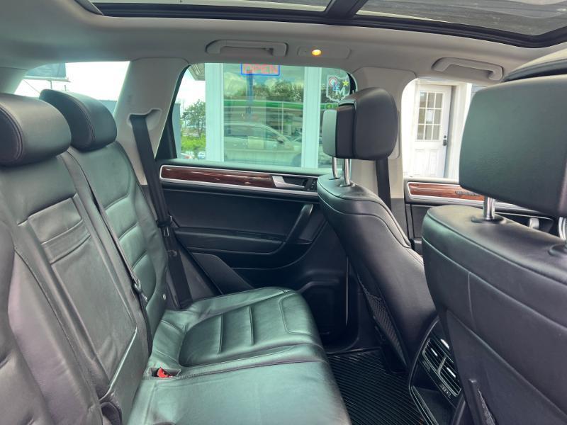 Volkswagen Touareg VR6 FSI 2011