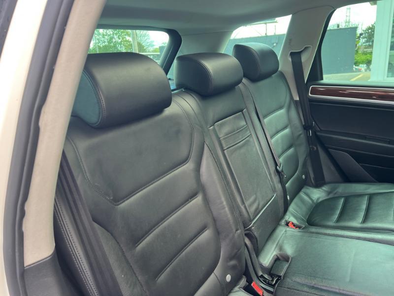 Volkswagen Touareg VR6 FSI 2011