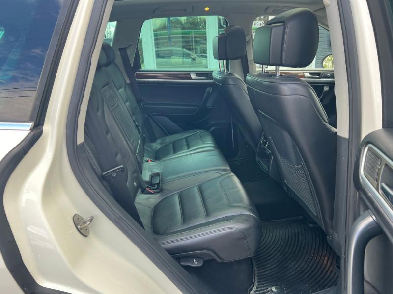 Volkswagen Touareg VR6 FSI 2011