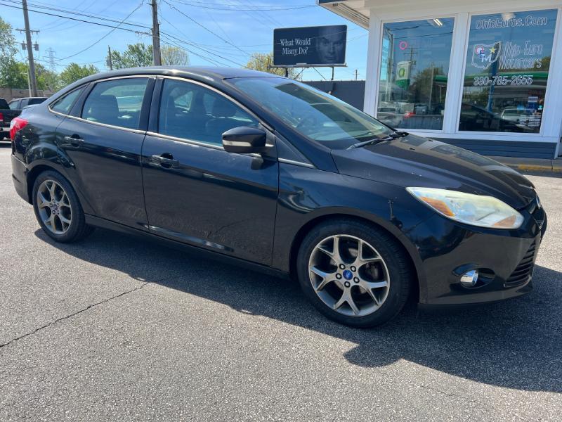 Ford Focus SE Sedan 2013