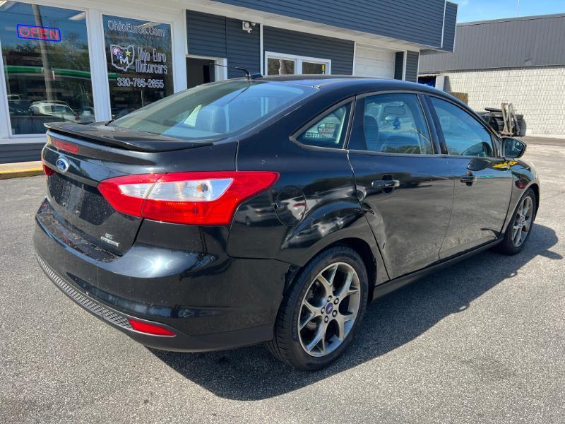 Ford Focus SE Sedan 2013