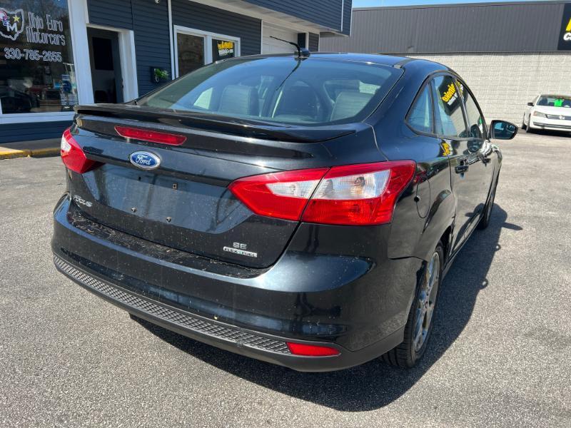 Ford Focus SE Sedan 2013