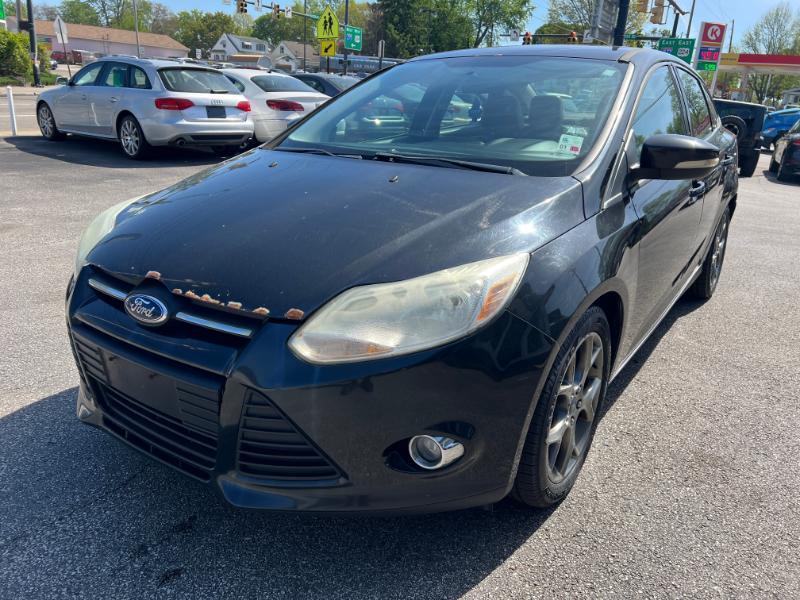 Ford Focus SE Sedan 2013