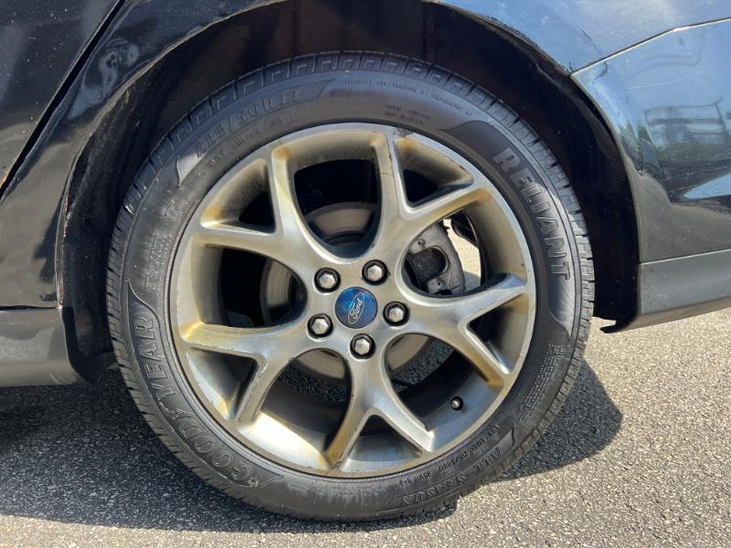 Ford Focus SE Sedan 2013