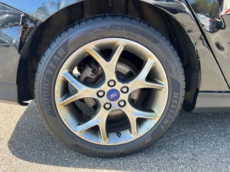 Ford Focus SE Sedan 2013