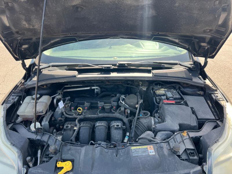 Ford Focus SE Sedan 2013