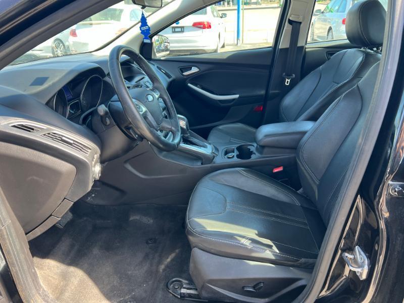 Ford Focus SE Sedan 2013