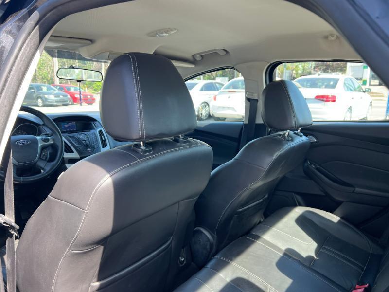 Ford Focus SE Sedan 2013