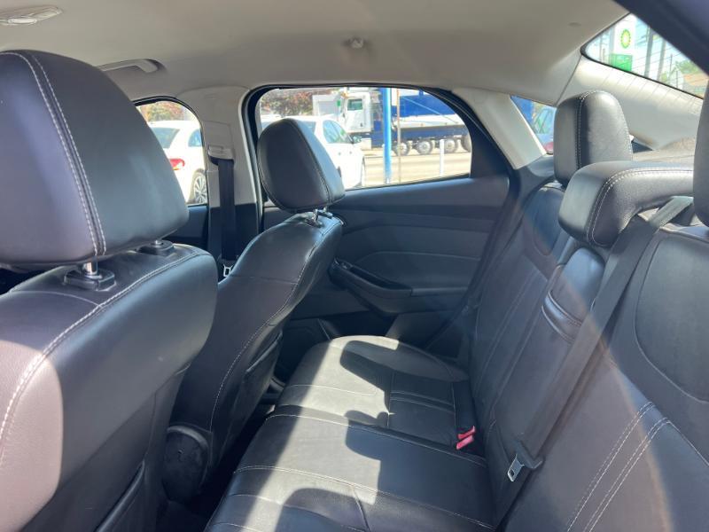 Ford Focus SE Sedan 2013
