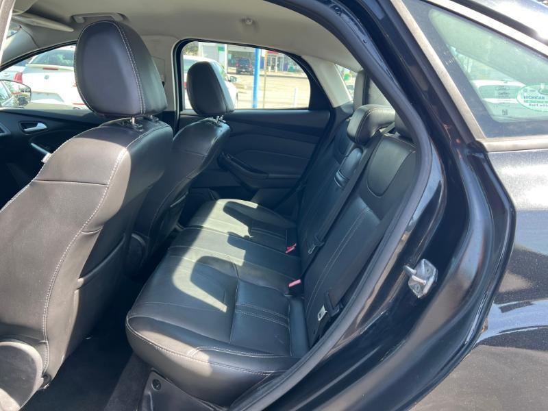 Ford Focus SE Sedan 2013